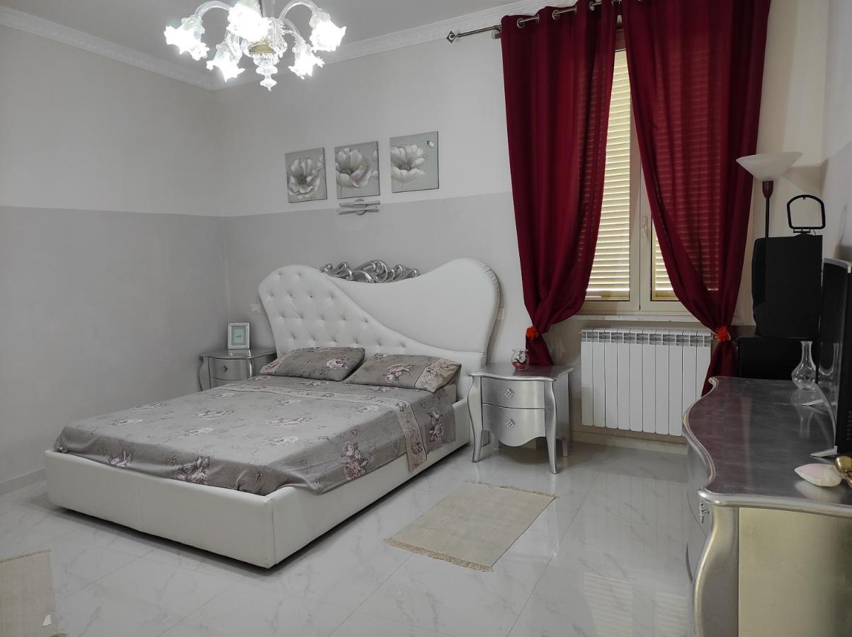 Affittacamere Silvagni Caserta Exteriér fotografie